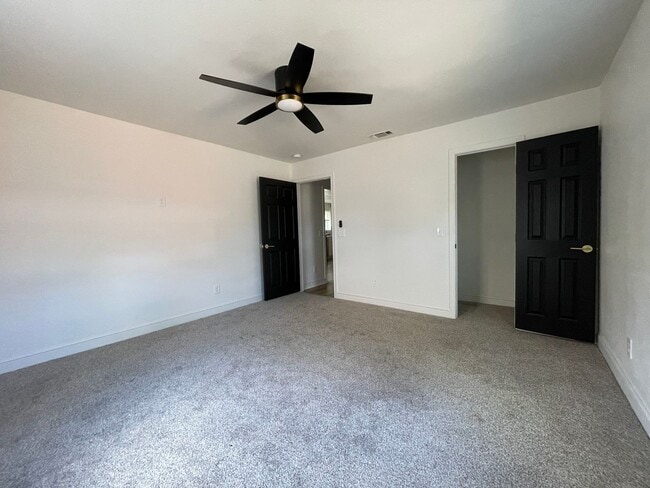 Building Photo - Fresh-Start Haven – Move-In Ready 3-Bed Gem!