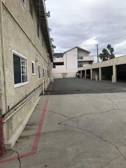 Building Photo - 530 N Anna Dr