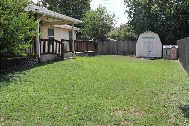 Building Photo - 1811 W Pflugerville Pkwy