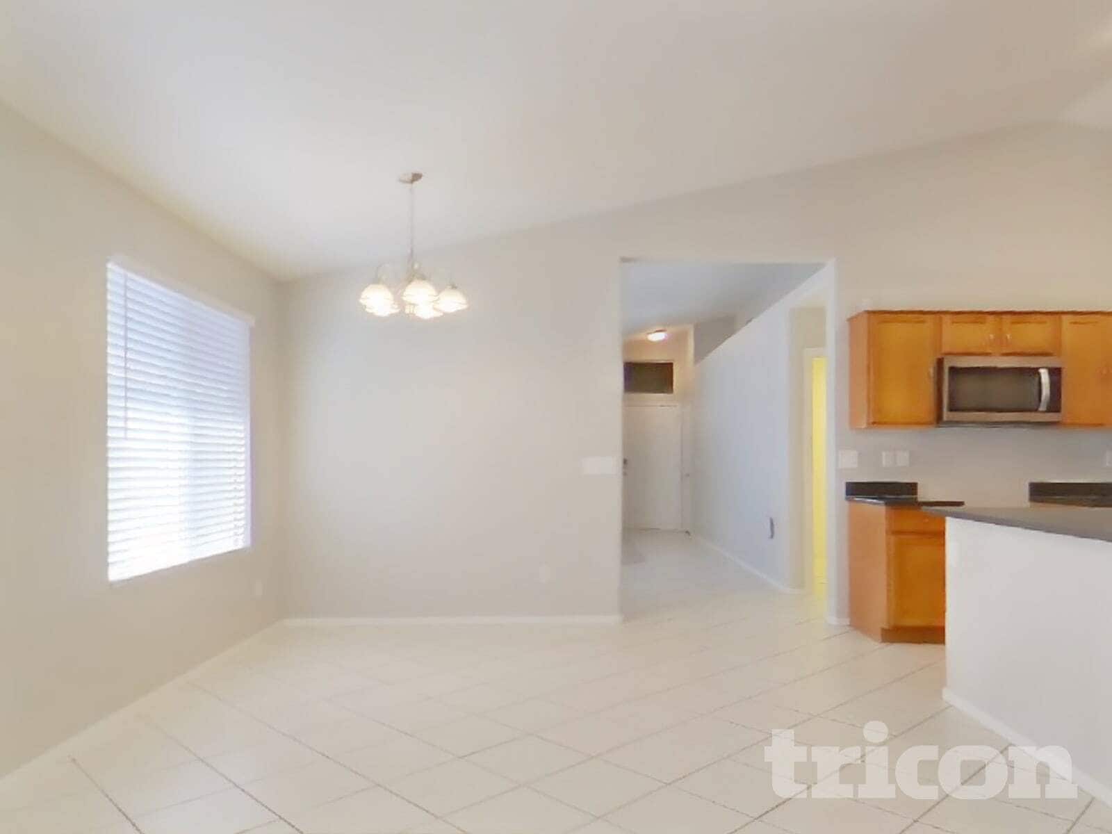 Building Photo - 2031 S Alicia