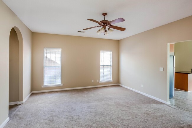 Building Photo - 7077 Millers Glen Way