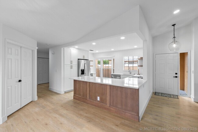 Building Photo - 2650 Neaton Ct