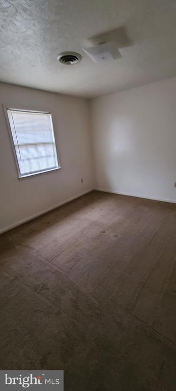 Building Photo - 319 Pendleton Dr