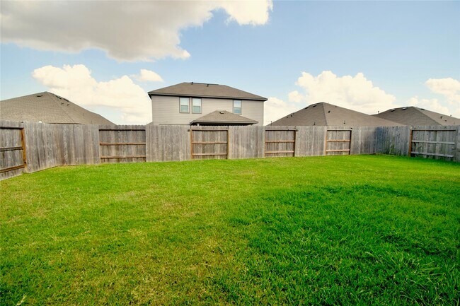 Building Photo - 3735 Rock Ledge Dr
