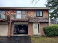 Building Photo - 2785 Bingham Dr