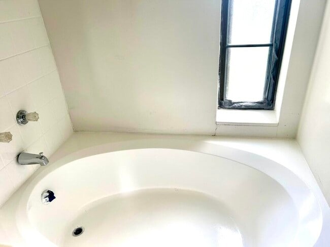 Building Photo - 9370 SW 8th St