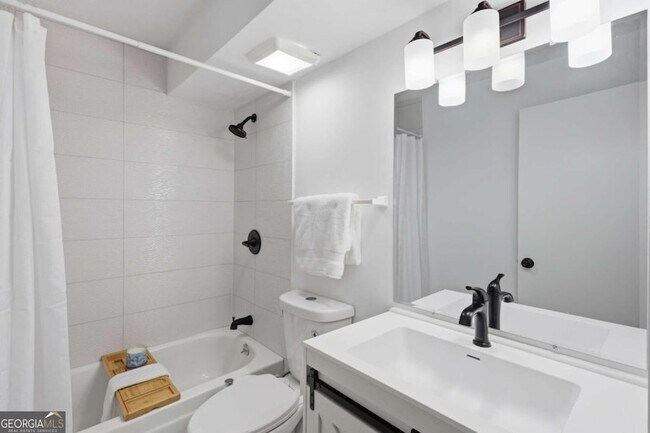 Building Photo - 2388 Lawrenceville Hwy