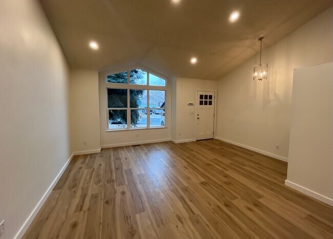 Building Photo - Sedgewood Way