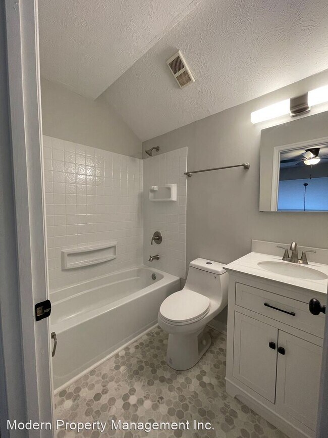 Building Photo - 2 br, 2 bath House - 3033 Bonanza Drive