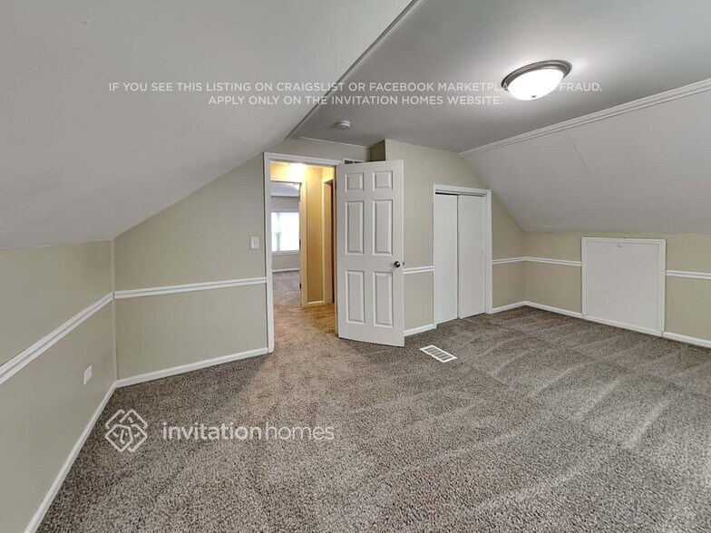 Building Photo - 9243 S 49th Ct