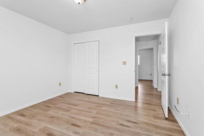 Building Photo - 2156 Hopper Rd
