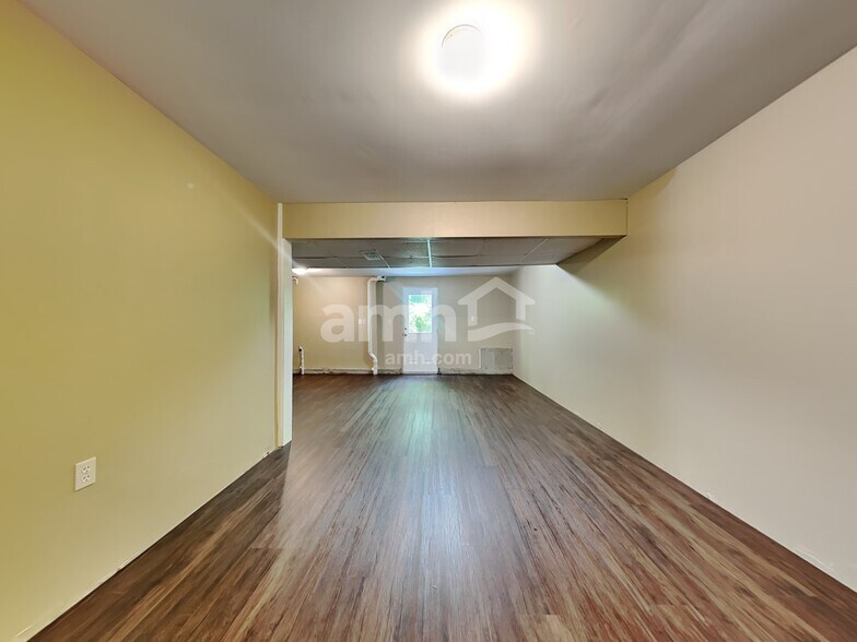 Building Photo - 2132 Lunar Ln