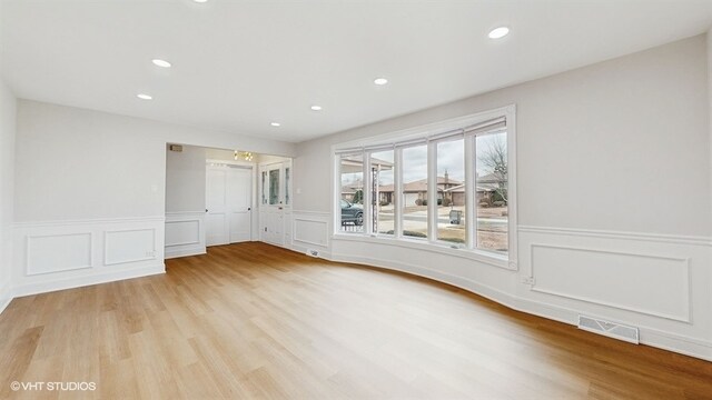 Building Photo - 15405 Tulip Ct