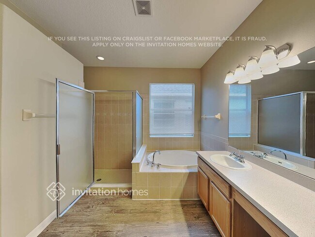 Building Photo - 5111 Clover Mist Dr