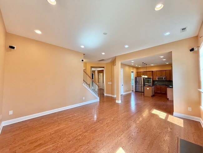 Building Photo - 1140 Litchborough Way