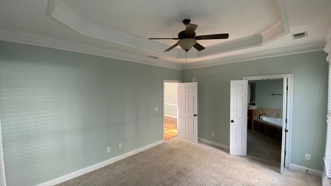 Building Photo - Harbor Club, Carriage Ridge - 3bd/2.5ba