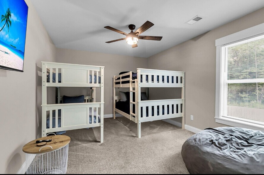 Building Photo - 3297 Walter Dr