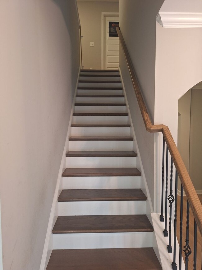 Building Photo - Beautiful Five Bedroom Home Located in Northeast Columbia!