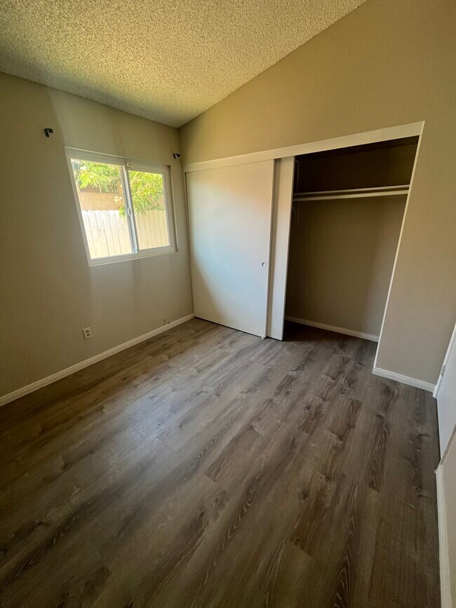 Building Photo - 14864 Spinnaker Ln