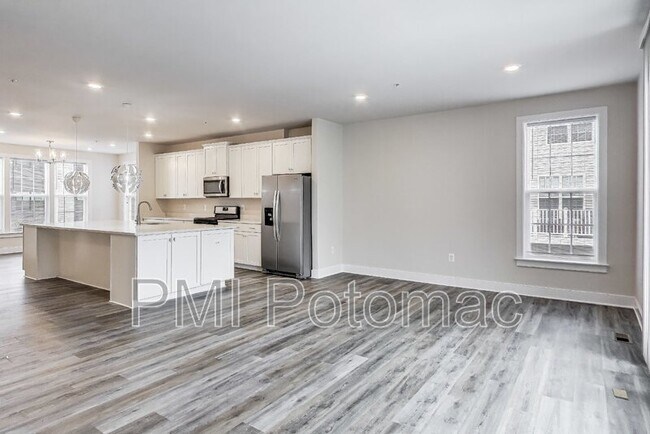 Building Photo - 2547 Auden Dr