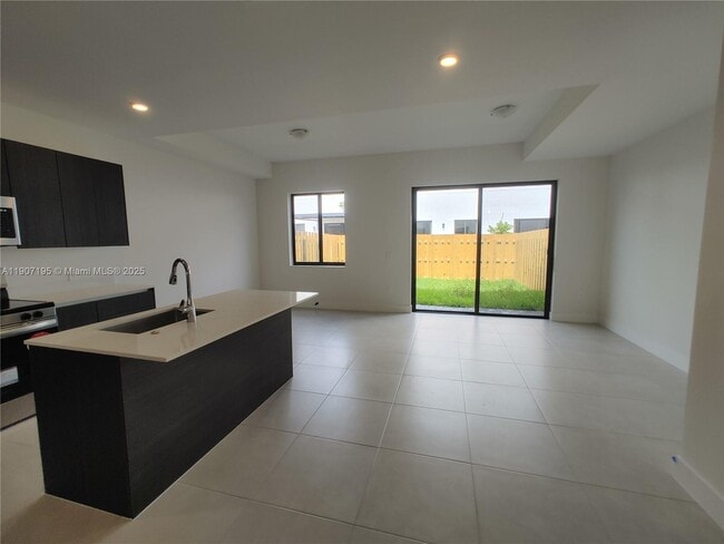 Building Photo - 34468 SW 191st Ct