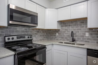 Interior Photo - Dalecrest Place