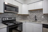 Interior Photo - Dalecrest Place