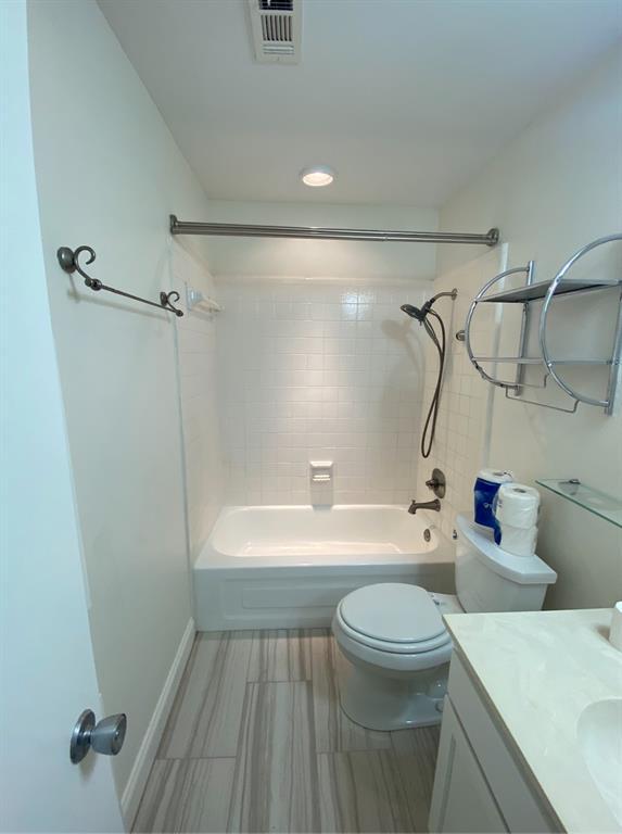 Building Photo - 2906 West Ave