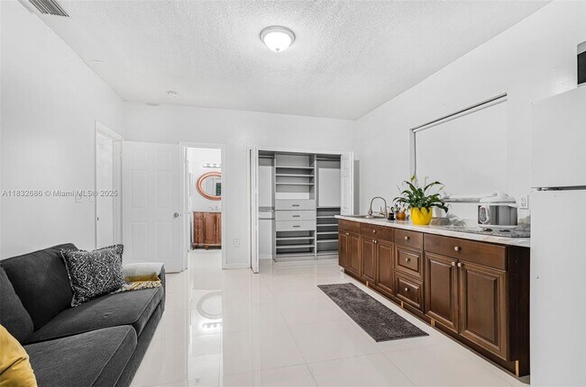 Primary Photo - 14156 SW 148th Ave