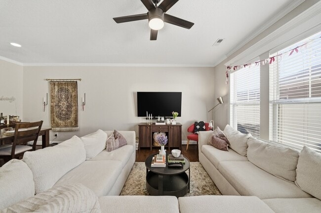 Building Photo - 544 Mill Creek Pkwy