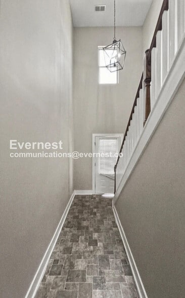 Building Photo - 5860 Cheshire Cove Trail