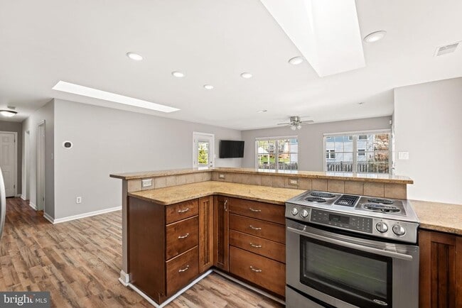 Building Photo - 8635 Old Mt Vernon Rd