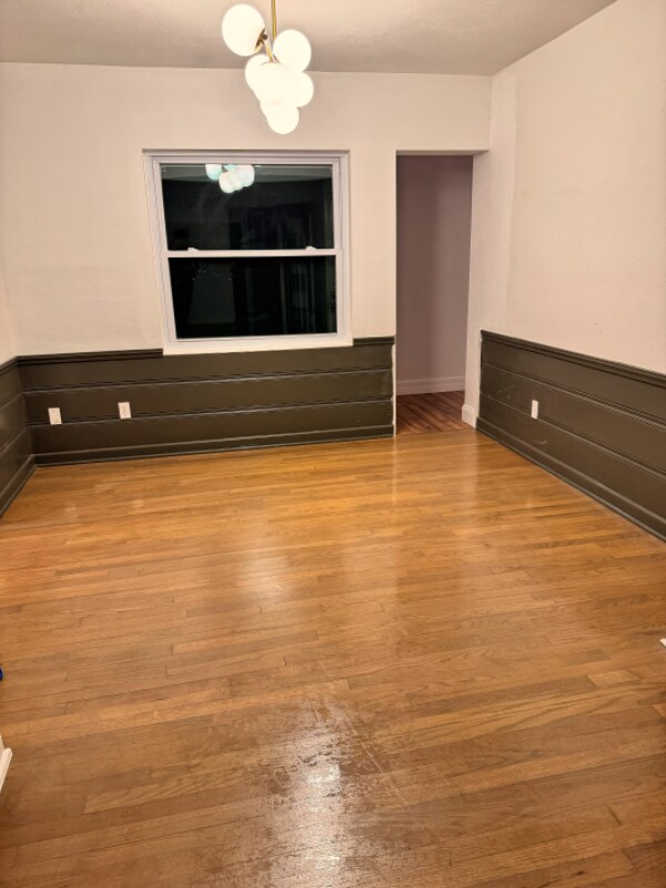 Building Photo - 562 Hartley Pl