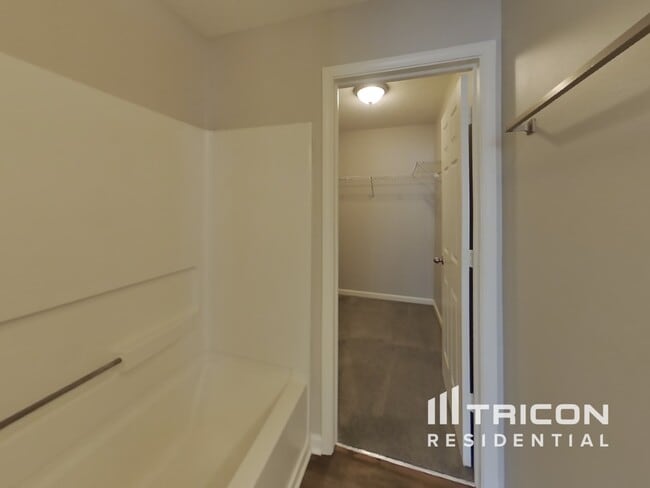 Building Photo - 11451 Water Birch Dr