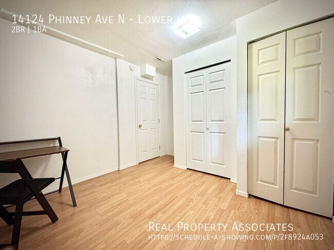Building Photo - 14124 Phinney Ave N