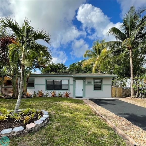 Building Photo - 450 NE 58th Ct
