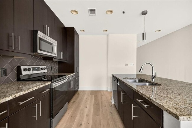 Building Photo - 1080 Peachtree St NE
