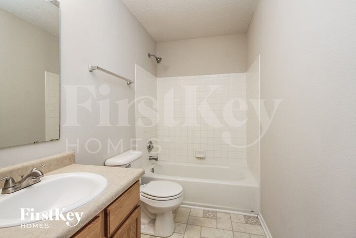 Building Photo - 679 Harvest Meadow Way