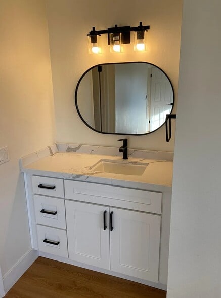 Building Photo - 2937 W Carson St