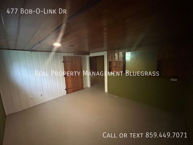 Building Photo - 477 Bob-O-Link Dr