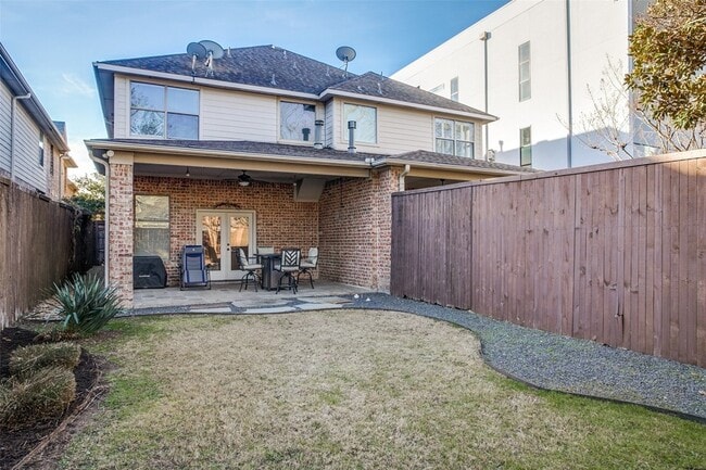 Building Photo - 5143 Miller Ave