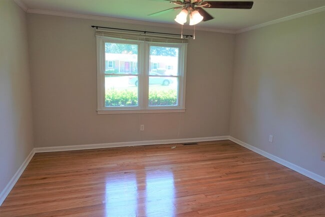 Building Photo - 115 Konnarock Cir