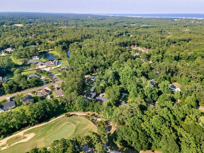 Building Photo - 245 Brace Dr