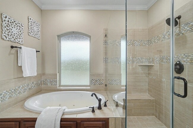 Building Photo - 714 Old Oyster Trail