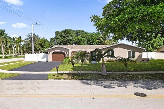 Building Photo - 6411 SW 6th St