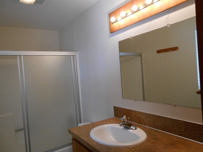 Building Photo - 17297 Golden Eye Dr