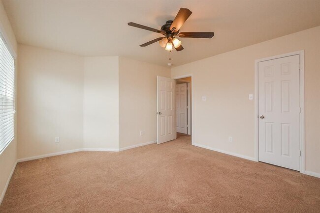 Building Photo - 3238 Upland Spring Trace