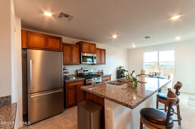 Building Photo - 6129 Lonesome Dr