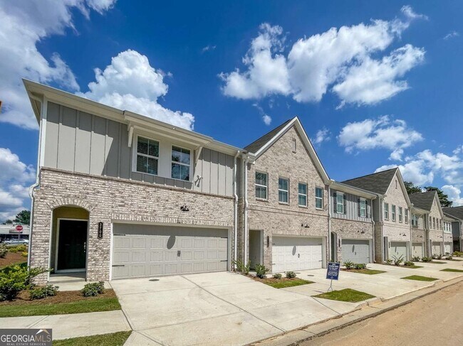 Building Photo - 3960 Denton Dr