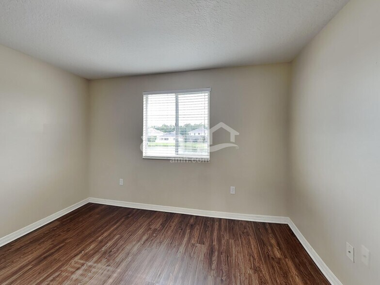 Building Photo - 8809 Founders Cir